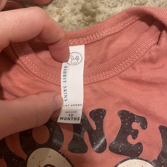 Olive Loves Apple Dark Mauve Easter Honey Bunny Bodysuit Onsie 12M - Picture 3 of 4